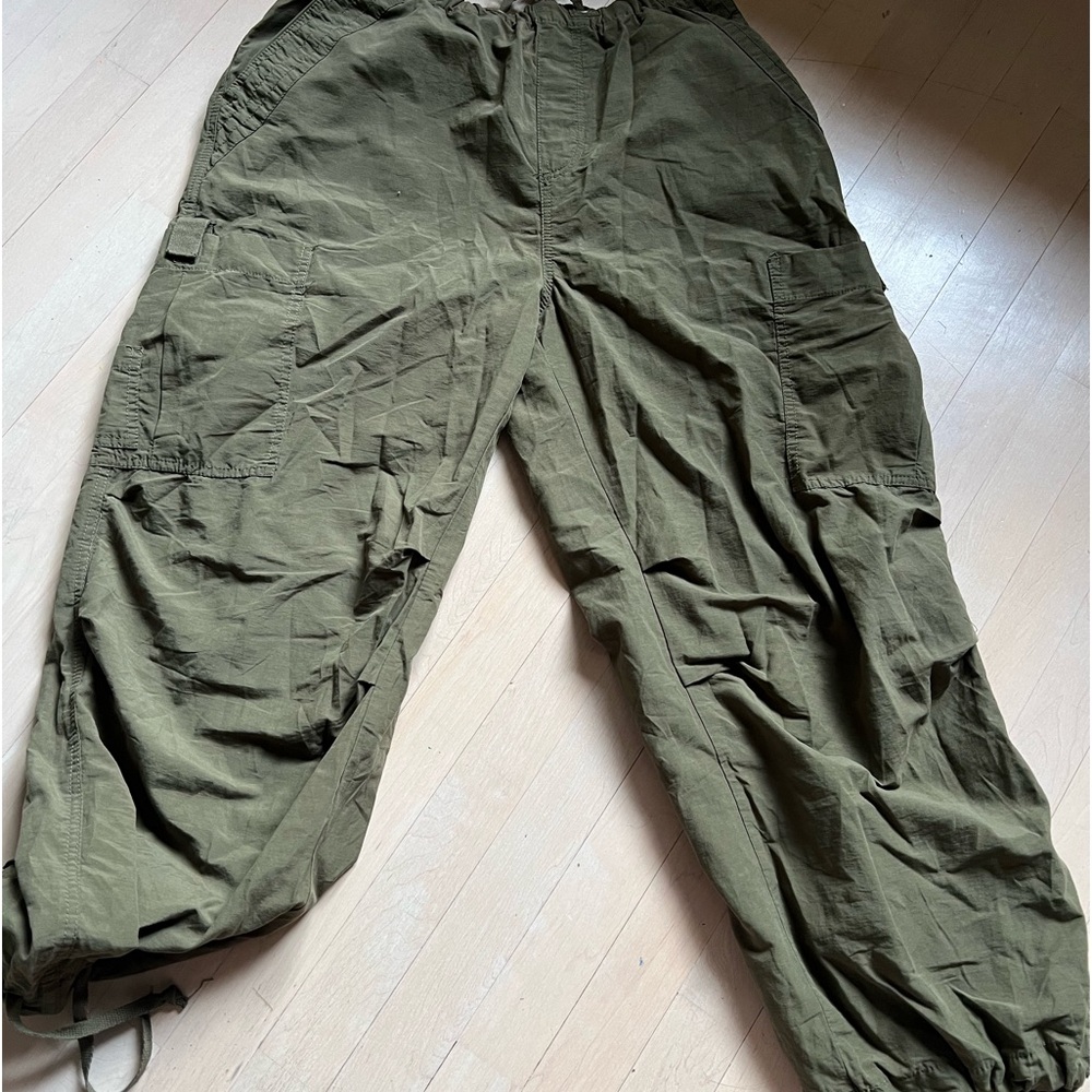 aeropostale baggy cargo parachute pants